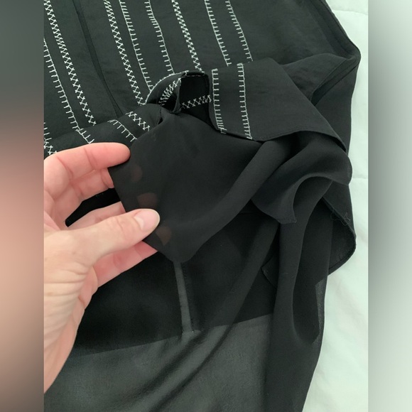 Vince Silk Sleeveless Blouse SzXS - Picture 6 of 7